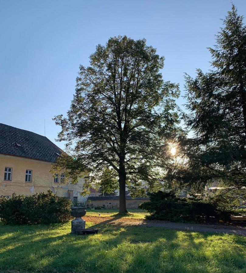 Zamek Ruda Nad Moravou Apartment Exterior foto