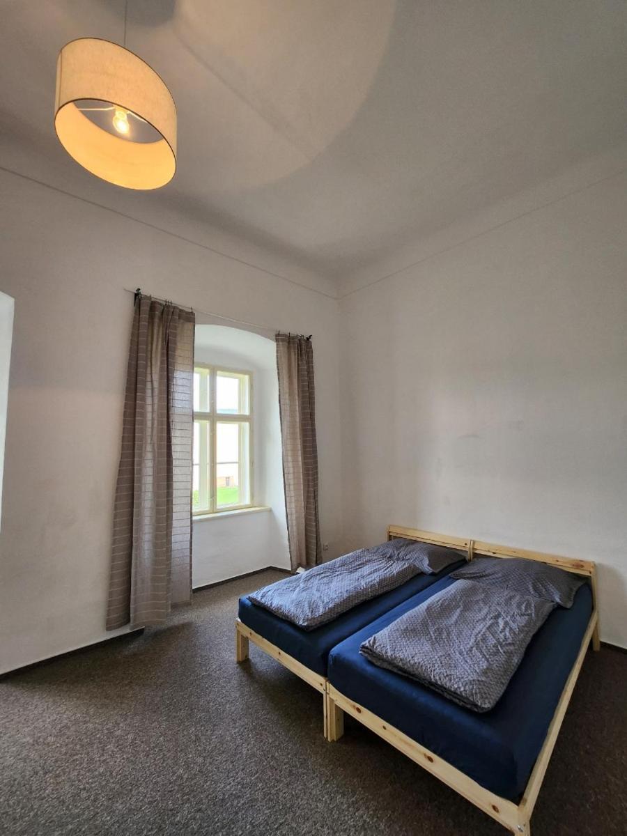 Zamek Ruda Nad Moravou Apartment Exterior foto